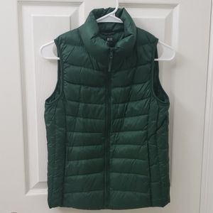 *NEW* Uniqlo vest